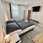 Pensjonat Korfu Uebernachtungen - Parkplatz & Restaurant Chemnitz