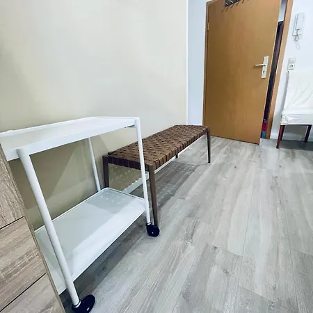 Charmantes Mit Parkplatz & Restaurant 招待所 开姆尼茨