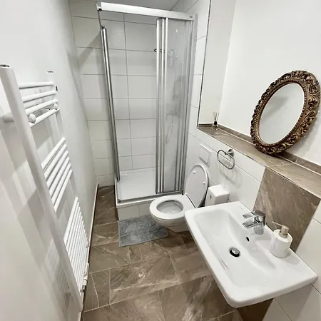 Guest house Charmantes Mit Parkplatz & Restaurant
