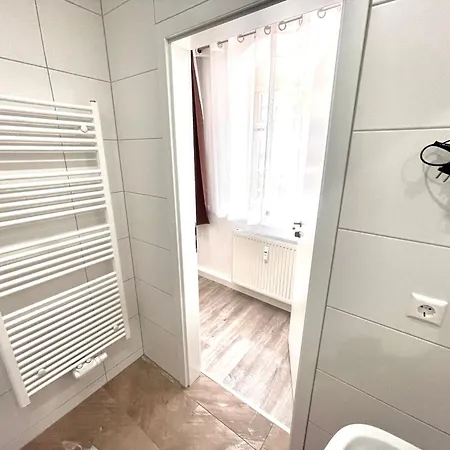 Charmantes Mit Parkplatz & Restaurant 3* 开姆尼茨