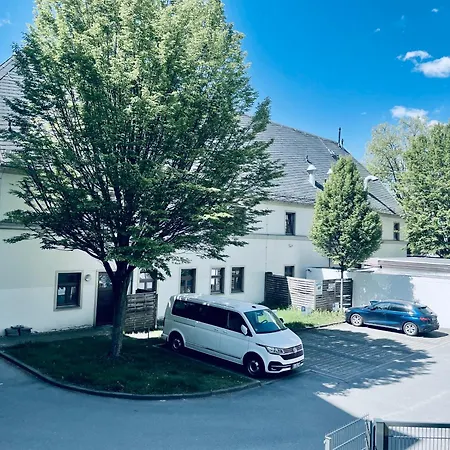 Guest house Charmantes Mit Parkplatz & Restaurant Chemnitz