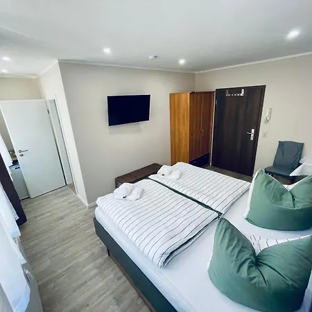 Pensjonat Korfu Uebernachtungen - Parkplatz & Restaurant