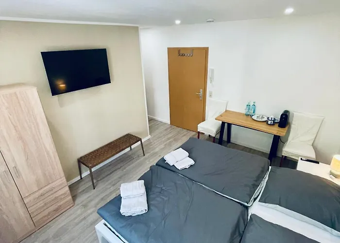 Pensjonat Korfu Uebernachtungen - Parkplatz & Restaurant Chemnitz